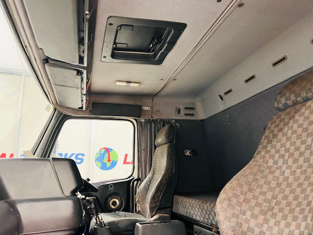 Volvo FH12 420 4×2 Tractor Unit