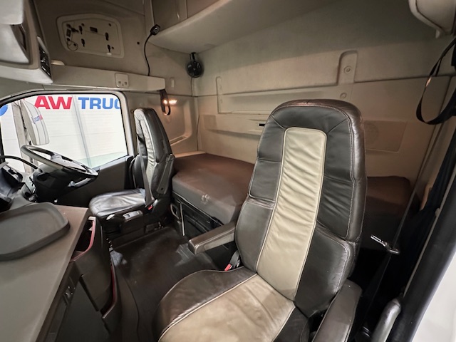 Volvo FH 500 6×2 Midlift Tractor Unit
