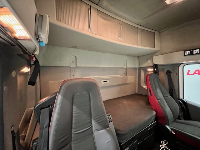 Volvo FH 500 6×2 Midlift Tractor Unit