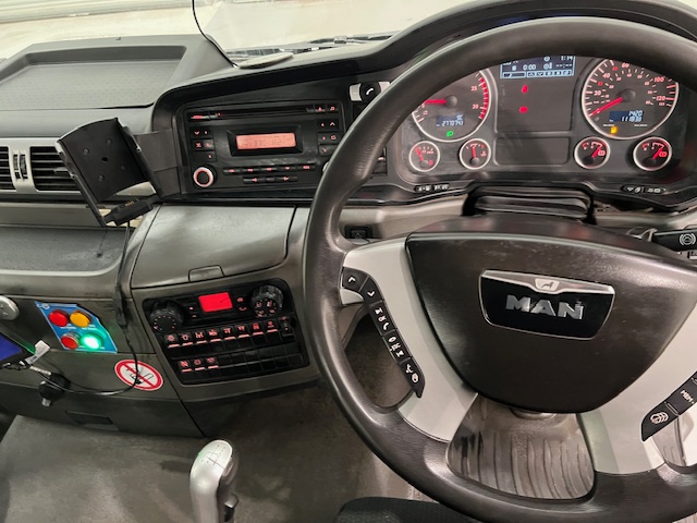 MAN TGS 26.360 6×2 Rear Lift Dropside Brick Grab Manual