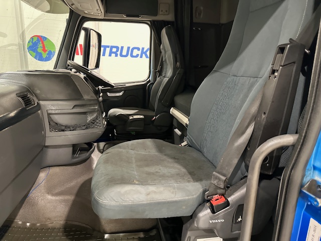 Volvo FH 460 6×2 Sleeper Cab Tractor Unit