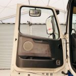 Volvo FH12 420 4×2 Sleeper Cab Tractor Unit - thumbnail