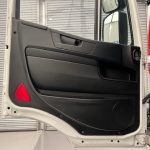 Iveco Stralis 310 6×2 Dropside Brick Grab - thumbnail