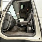 Volvo FH 460 6×2 Midlift Tractor Unit PTO - thumbnail