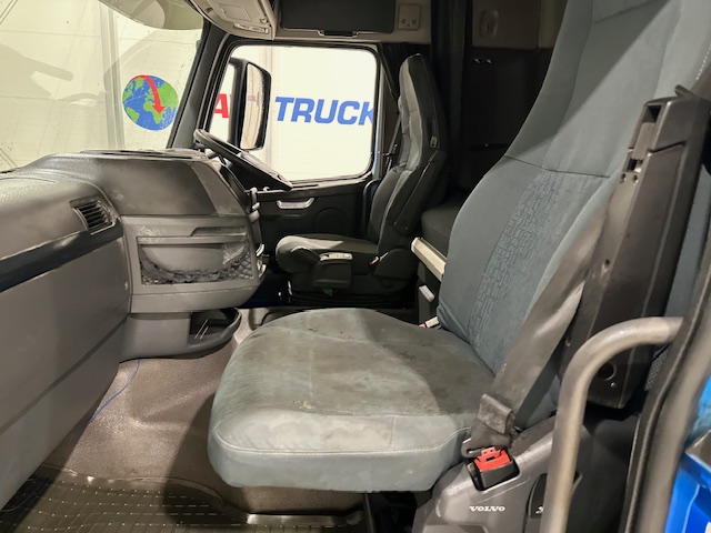 Volvo FH 460 6×2 Sleeper Cab Tractor Unit