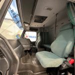 Volvo FH12 420 4×2 Caravan Transporter - thumbnail