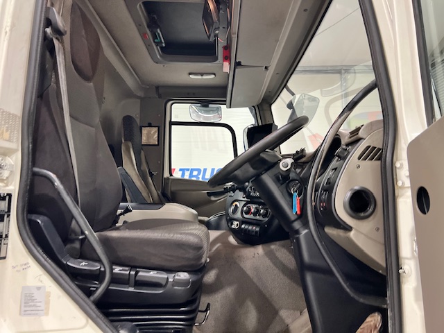 DAF CF85 360 8×4 Day Cab Steel Tipper Grab