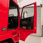 Volvo FH12 420 4×2 GTXL Tractor Unit - thumbnail