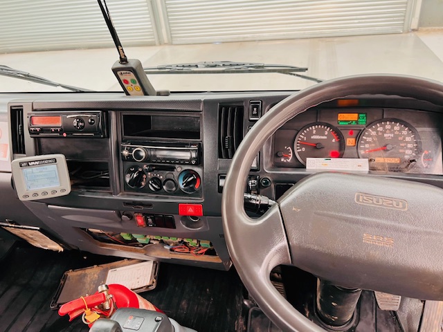 Isuzu N75 190 Day Cab Dropside