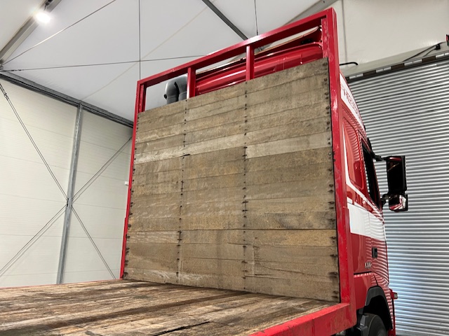 Volvo FH 500 6×2 Rear Lift Flatbed’s Drawbar