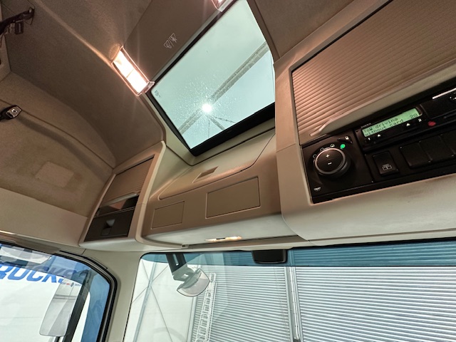 Volvo FH 500 6×2 Globetrotter XL Midlift Tractor Unit