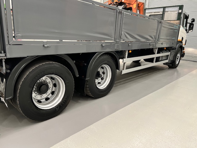 Scania P270 6×2 10 Tyre Flatbed Drawbar Brick Grab
