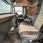 Volvo FH 500 6×2 Sleeper Cab Tractor Unit - thumbnail