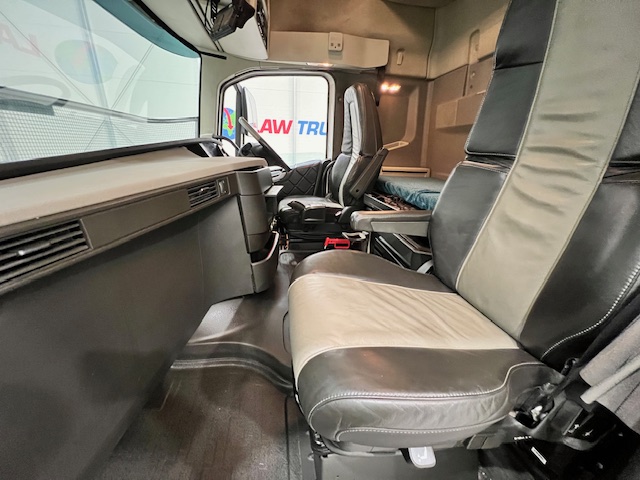 Volvo FH 500 6×2 Sleeper Cab Tractor Unit