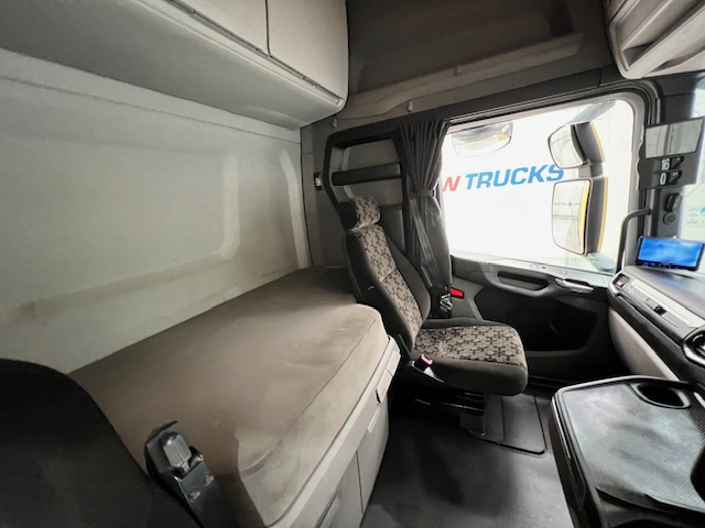 Scania S450 6×2 Midlift Highline Tractor Unit