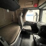 Scania R450 6×2 Rear Lift Highline Tractor Unit PTO - thumbnail