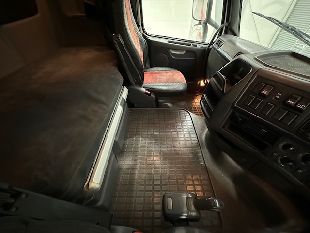 Volvo FH 500 6×2 Midlift Tractor Unit