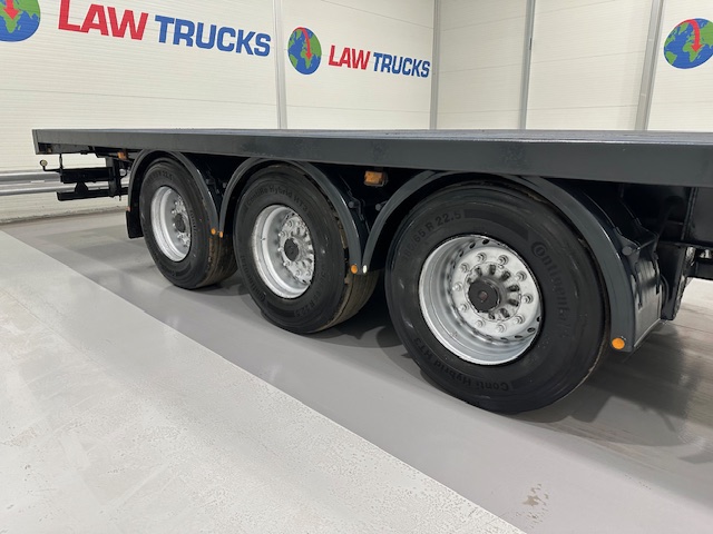 DAF CF85 360 8×2 Flatbed Brick Grab Drawbar