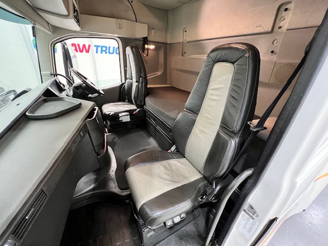 Volvo FH 500 6×2 Midlift Tractor Unit