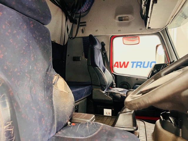 Volvo FH12 420 4×2 GTXL Tractor Unit