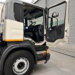 Scania P270 6×2 10 Tyre Flatbed Drawbar Brick Grab - thumbnail
