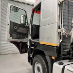 Volvo FH12 420 6×4 Double Drive Tractor Unit - thumbnail
