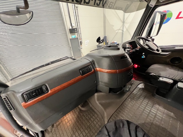 Volvo FH 480 6×2 Rear Lift Tractor Unit