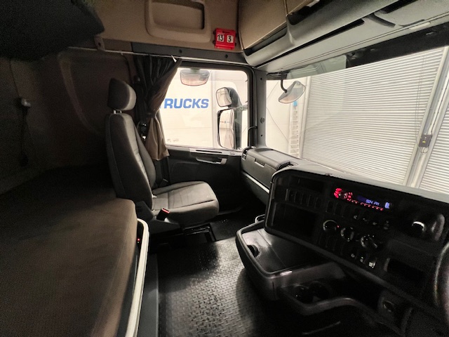 Scania R450 6×2 Rear Lift Highline Tractor Unit PTO