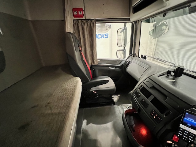 DAF XF 440 6×2 Midlift Tractor Unit PTO