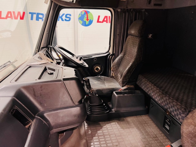 Volvo FH12 420 4×2 Tractor Unit