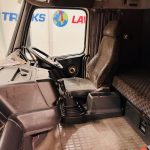 Volvo FH12 420 4×2 Tractor Unit - thumbnail