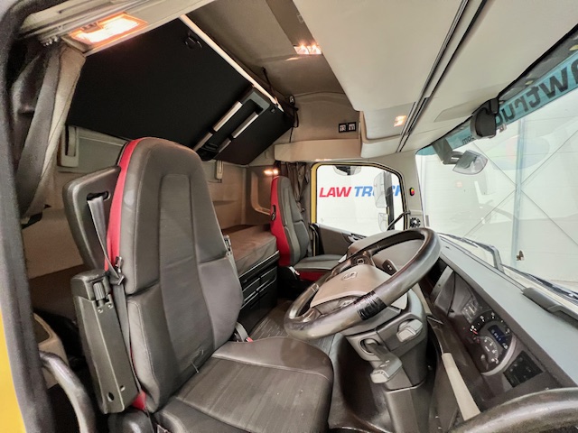 Volvo FH 500 6×2 Sleeper Cab Midlift Tractor Unit