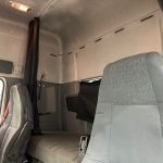 Volvo FH 460 6×2 Midlift Tractor Unit PTO - thumbnail