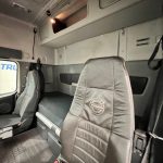 Volvo FH 460 6×2 Midlift Tractor Unit PTO - thumbnail