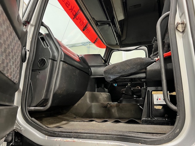 Volvo FH12 420 6×4 Double Drive Tractor Unit