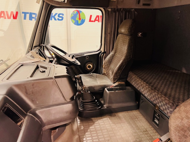 Volvo FH12 420 4×2 Tractor Unit