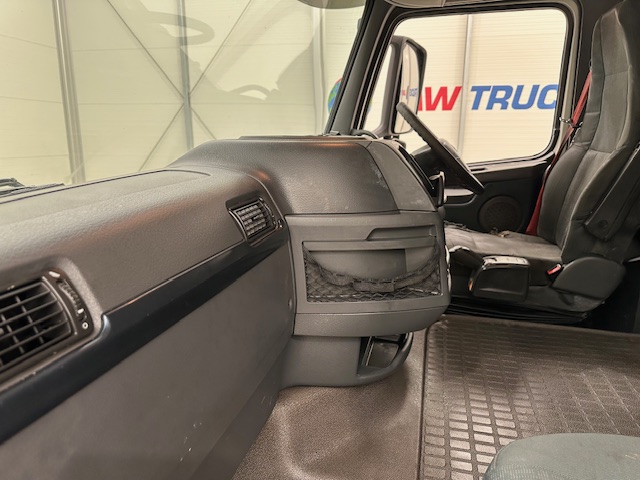 Volvo FH 460 6×2 Midlift Tractor Unit PTO