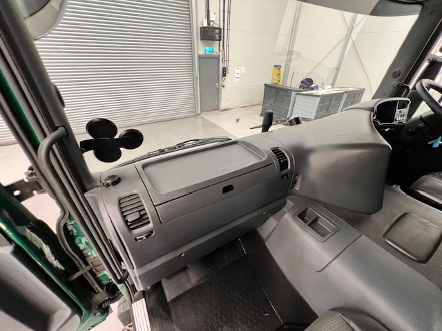 Scania P250 4×2 Sleeper Cab Box Van