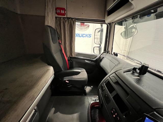DAF XF 440 6×2 Midlift Tractor Unit PTO