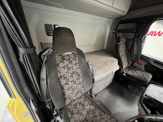 Scania S450 6×2 Midlift Highline Tractor Unit