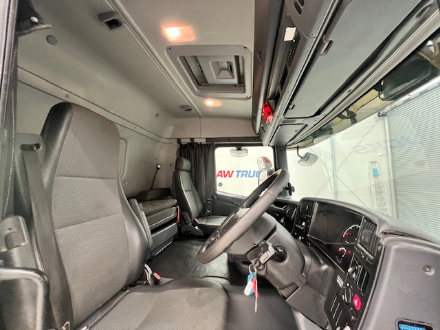 Scania G360 8×2 Sleeper Chassis Cab