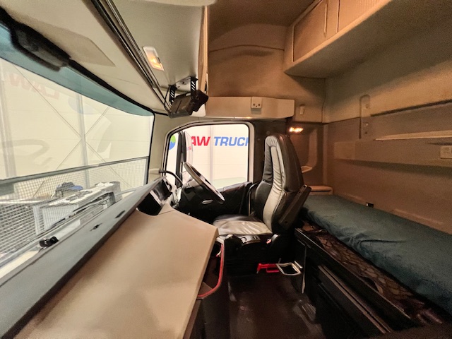 Volvo FH 500 6×2 Sleeper Cab Tractor Unit
