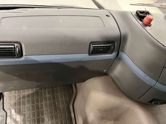 Volvo FM 400 8×4 Steel Tipper Grab Manual