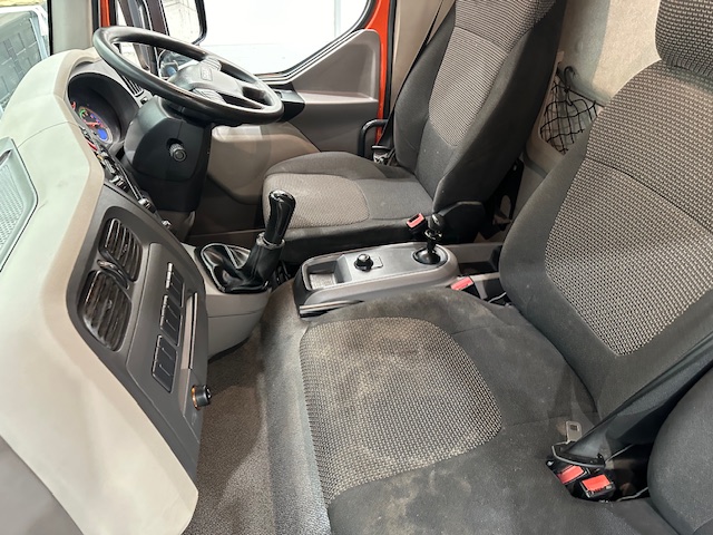 DAF LF 220 Day Cab Dropside Brick Grab