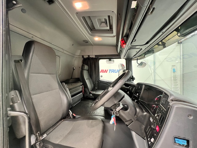 Scania G360 8×2 Sleeper Chassis Cab