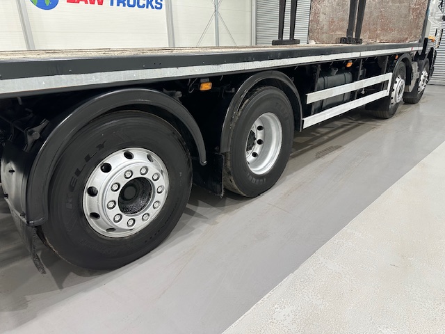 DAF CF85 360 8×2 Flatbed Brick Grab Drawbar