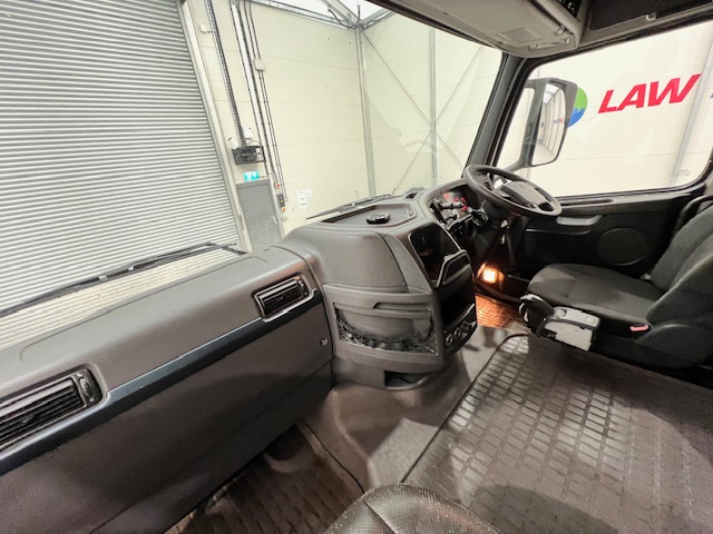Volvo FH 460 6×2 Midlift Tractor Unit PTO