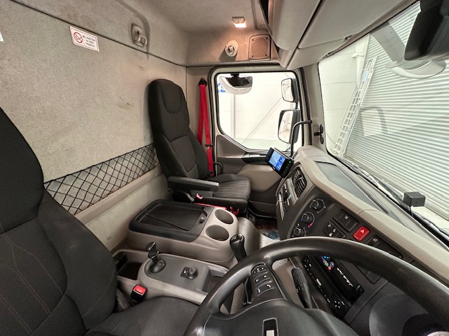 DAF LF 210 Day Cab 4 Car Transporter