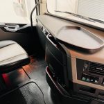 Volvo FH 500 6×2 Midlift Tractor Unit - thumbnail