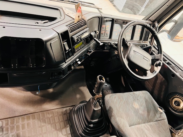 Volvo FH12 420 4×2 Tractor Unit